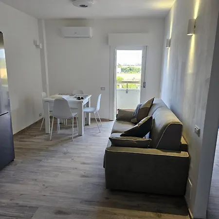 At Night On The Sea 3* ポルト・レカナーティ